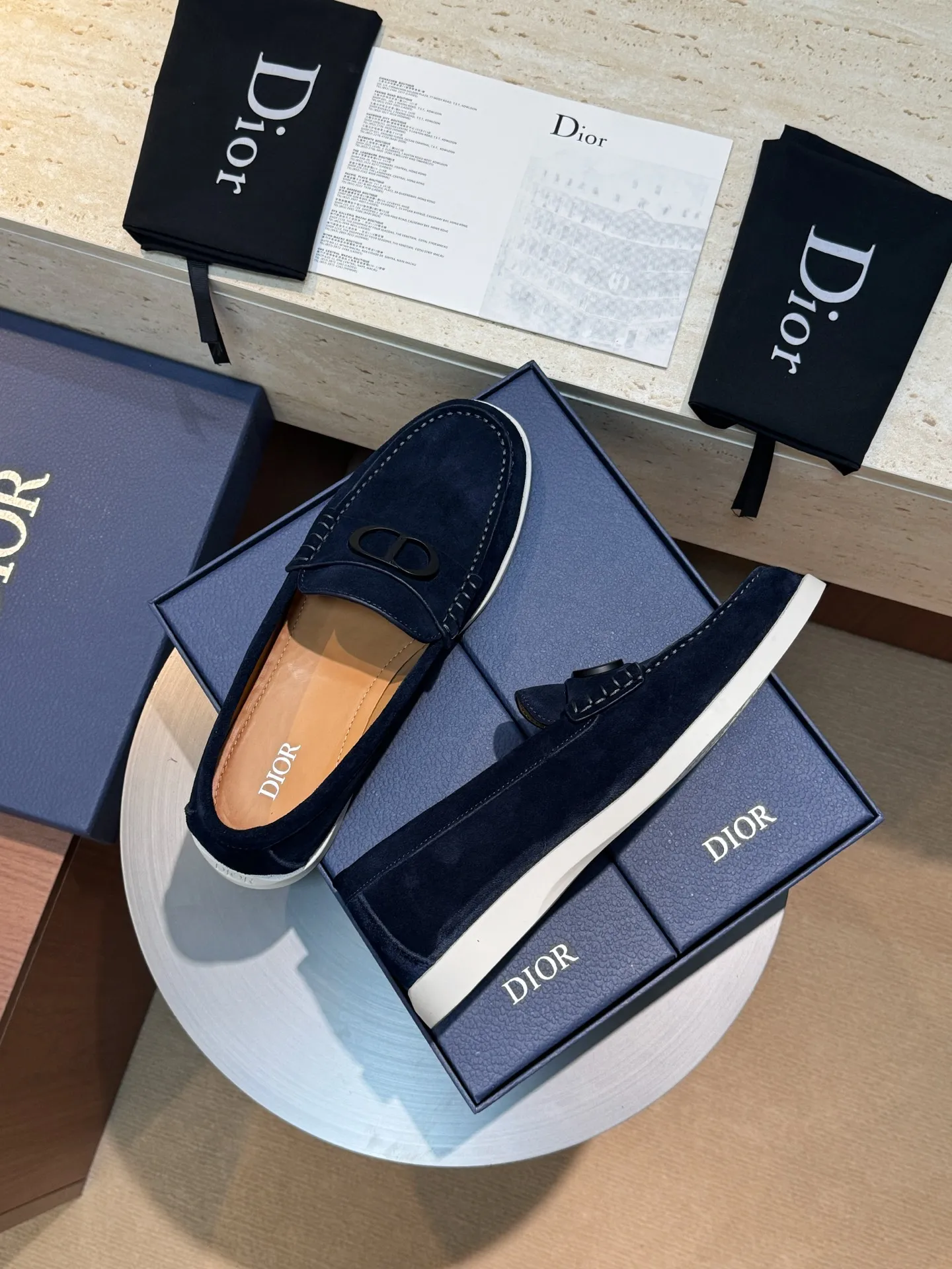 Men's Men's Shoes 💰440 [New Style] 🏃‍♂️🏃‍♂️Dio*Granville Dior - Men's Lace-up Casual Shoes - Original Reproduction Buy the original version and get a one-to-one reproduction. It is a casual dress shoe. Crafted from luxuriously soft navy suede, it features an Oblique printed panel on the upper. The lightweight white rubber sole adds sophistication, with an Oblique pattern engraved on the outsole and branding on the back. Adds elegance to any casual look. Imported cowhide suede + imported cowhide lining + original outsole Size: 39-44 (45 46 customized)